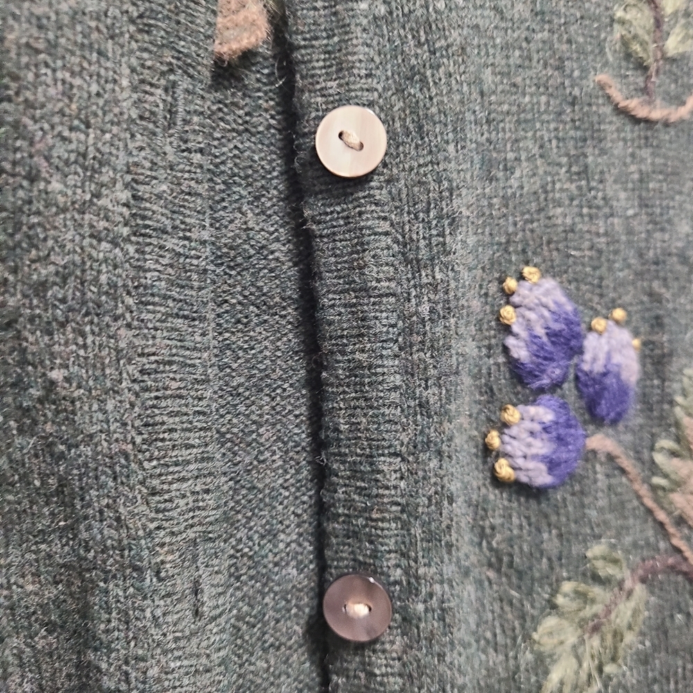 Talbots Floral Embroidered Lambswool Blend Vintage‎ Green Cardigan Large - Picture 11 of 16